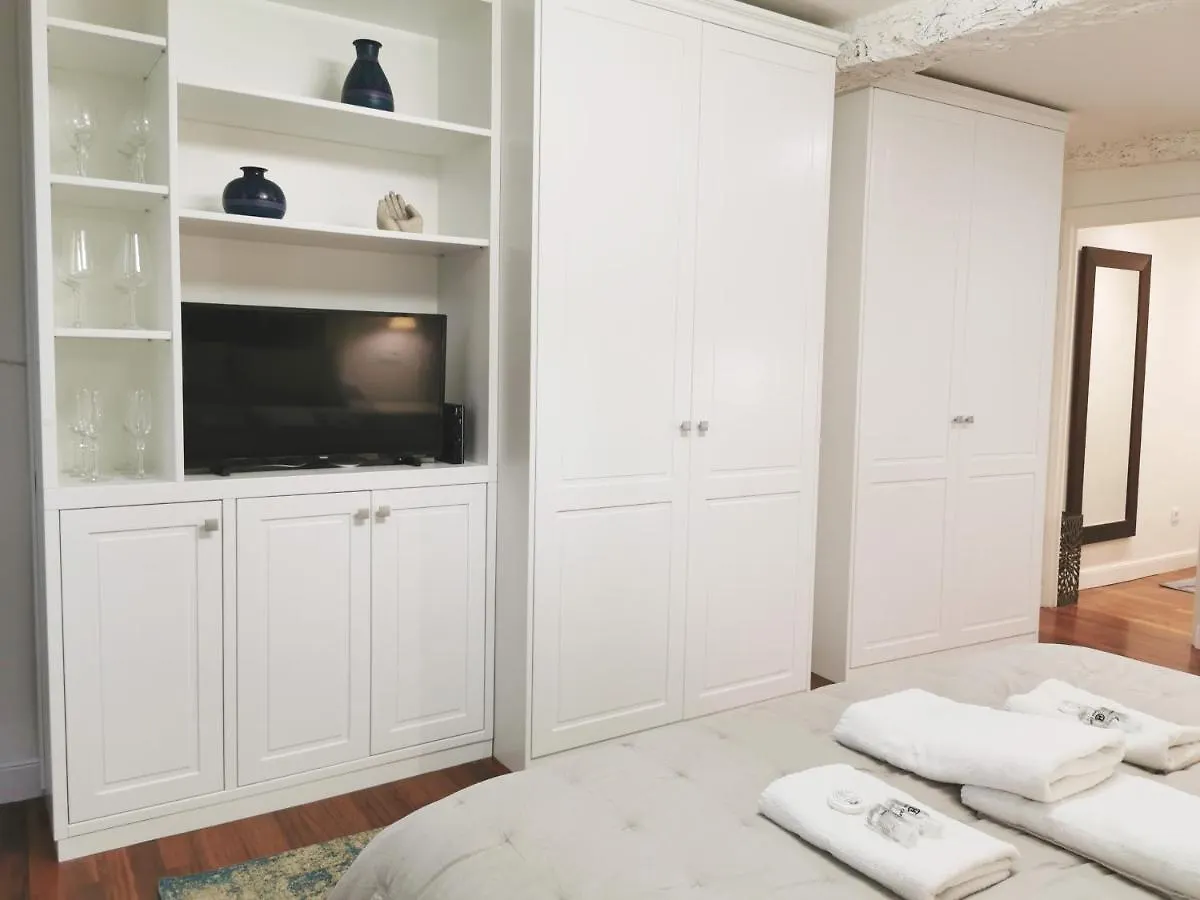 Somera Apartment By People Rentals Bilbao 0*,